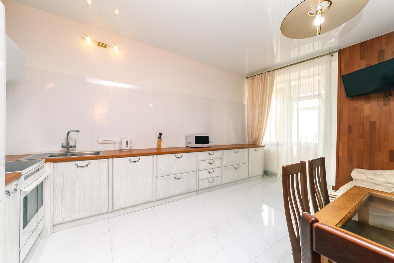 New Building Near Arena City Lesi Ukrainky 7A Κίεβο Εξωτερικό φωτογραφία